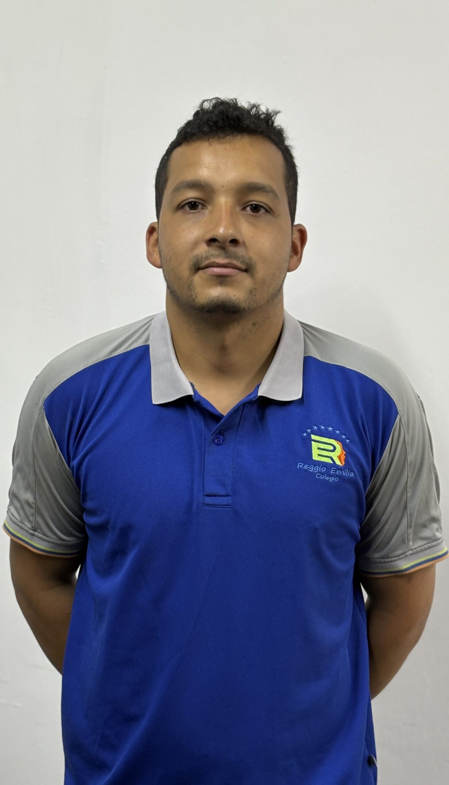 Auxiliar de mantenimiento ESTEBAN MORA CARDENAS